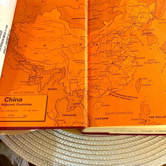 EDGAR SNOW - THE LONG REVOLUTION - NIXON IN CHINA Hardback 1972 GUC - Picture 7 of 13